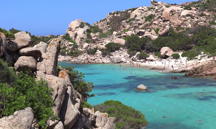 hike-archipelago-la-maddalena-babitours