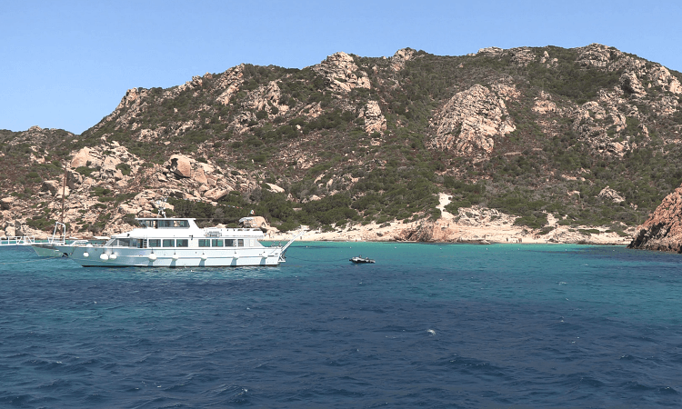 motonave-matilde-tour-la-maddalena-babitours
