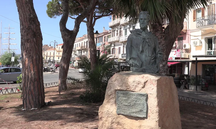 statue-la-maddalena